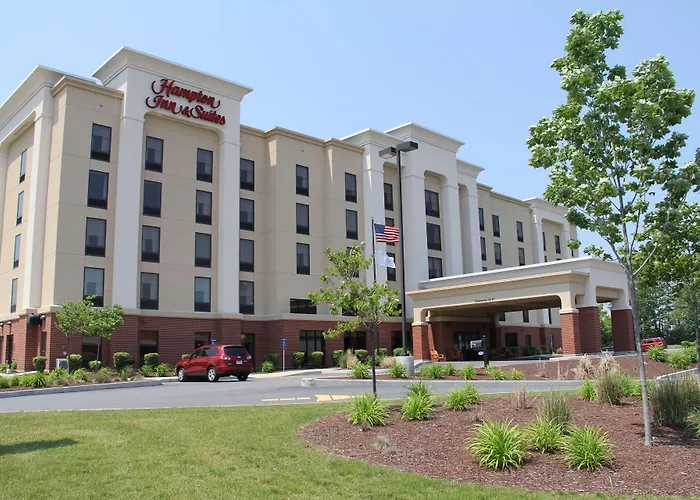 Hampton Inn & Suites Plattsburgh