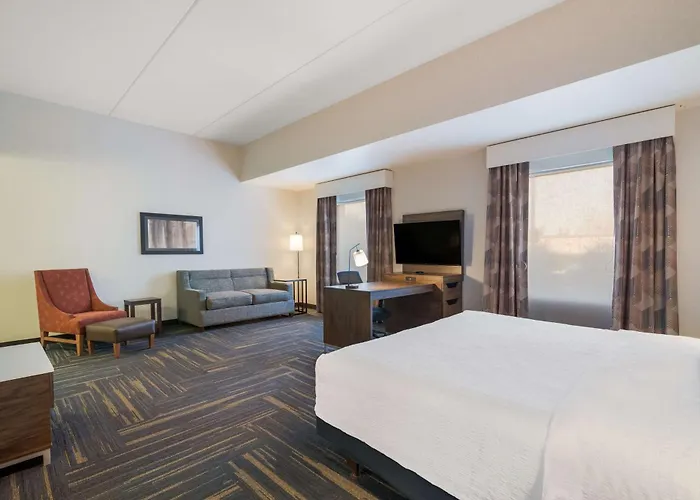 Hampton Inn & Suites Plattsburgh