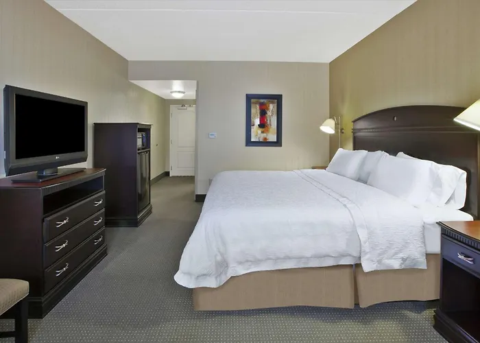 Hampton Inn & Suites Plattsburgh