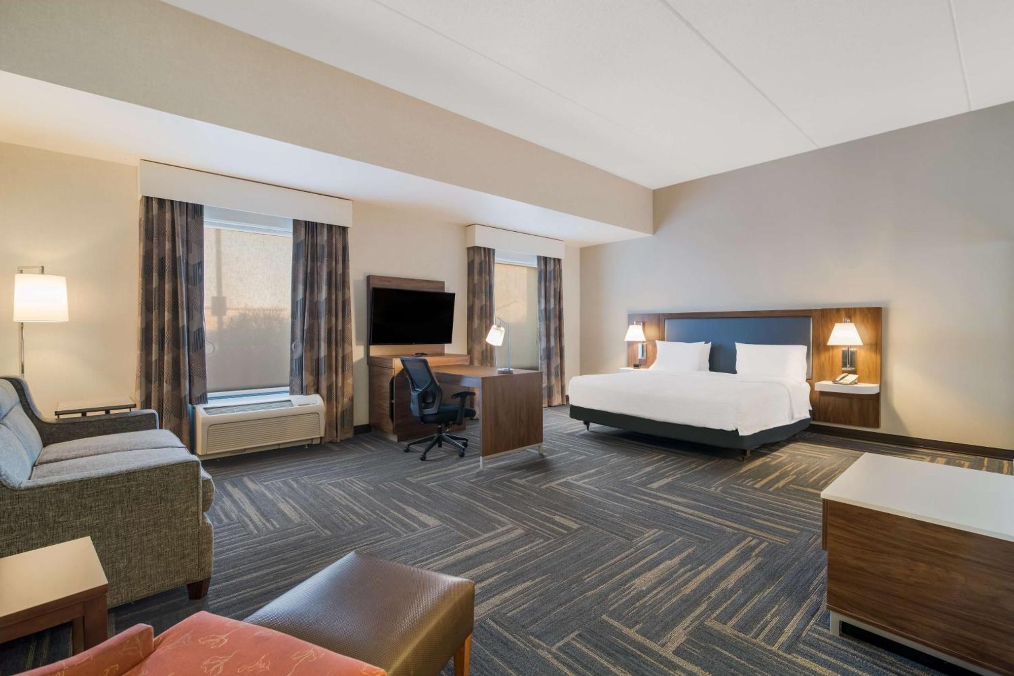 Hampton & Hotel Plattsburgh