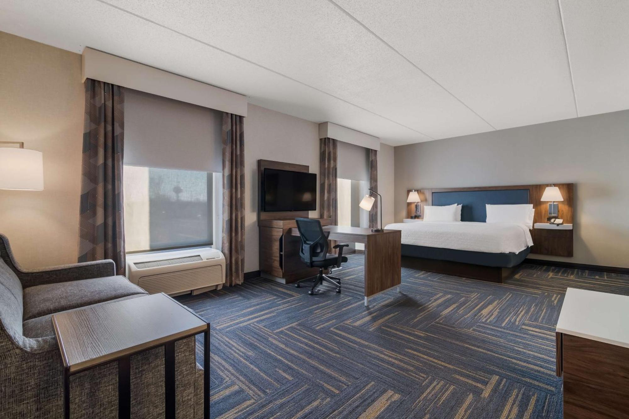 Hampton & Hotel Plattsburgh