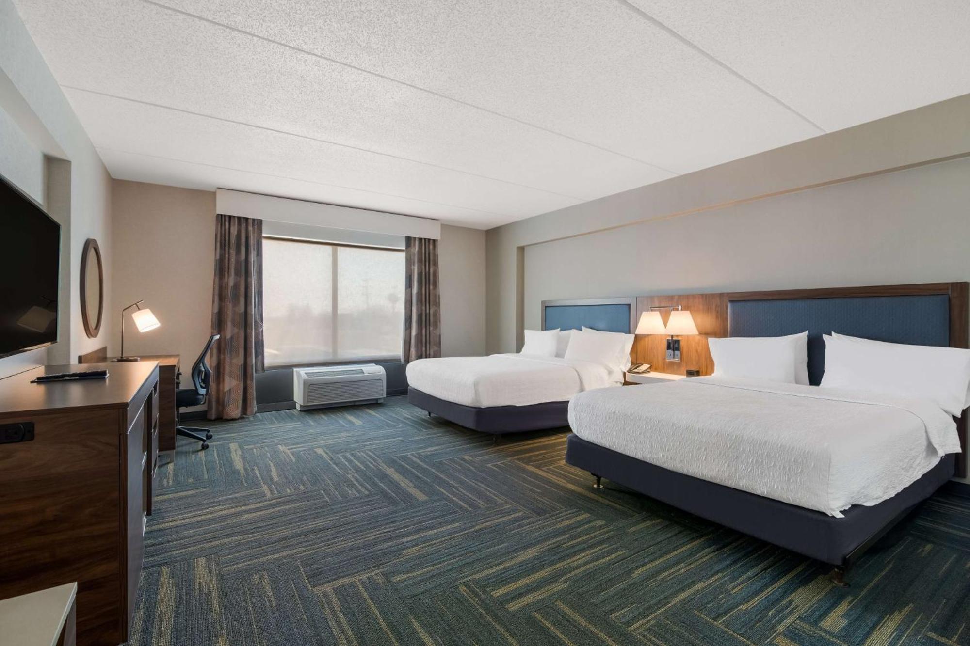 Hotel Hampton &